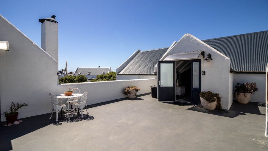 6 Bedroom Property for Sale in Jacobsbaai Western Cape